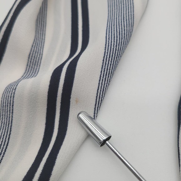 Loft Navy & White Striped Tie Front 3/4 Sleeve Blouse Womens Sz L - Picture 8 of 11